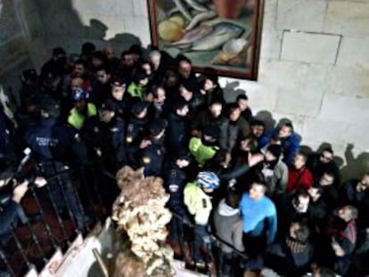 Protesta del TAM en el Ayuntamiento de Alicante.