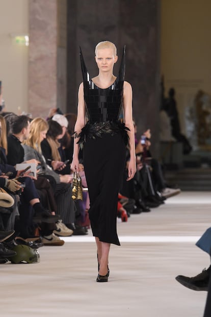 smag-schiaparelli-hc-po-s23-018