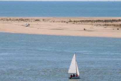 Playa de La Flecha de El Rompido, en Huelva.