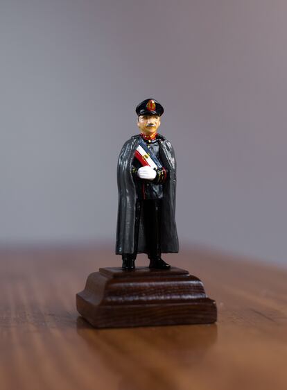 Una de las figuras que Santis diseñó.