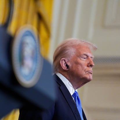 FILE PHOTO: U.S. President Donald Trump holds a joint press conference with Japanese Prime Minister Shigeru Ishiba in the East Room at the White House in Washington, U.S., February 7, 2025. REUTERS/Kent Nishimura/File Photo