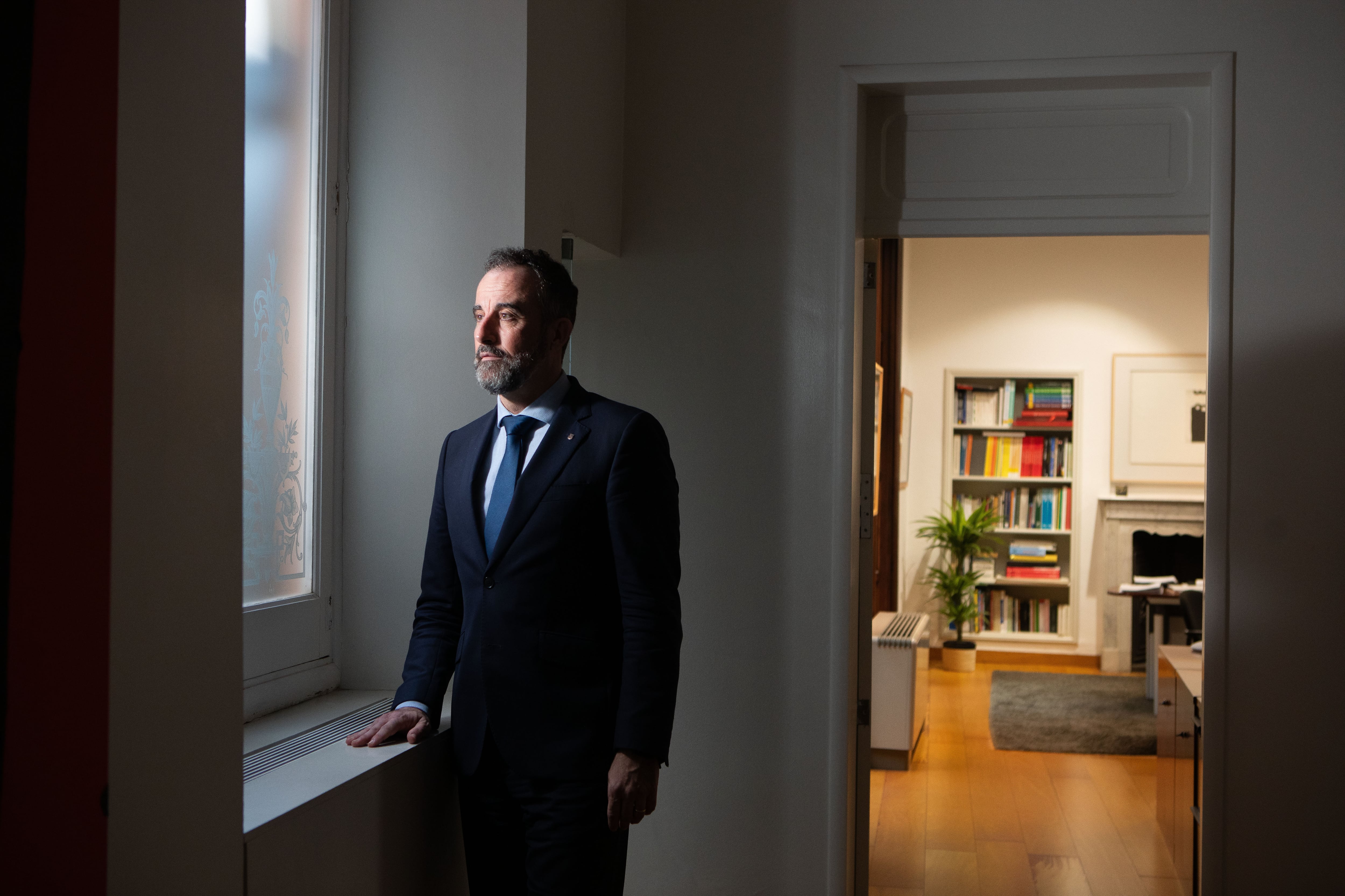 José Luis Mateo, consejero de Vivienda, Territorio y Movilidad del Gobierno de Baleares, fotografiado en su despacho en Palma, el 4 de noviembre.