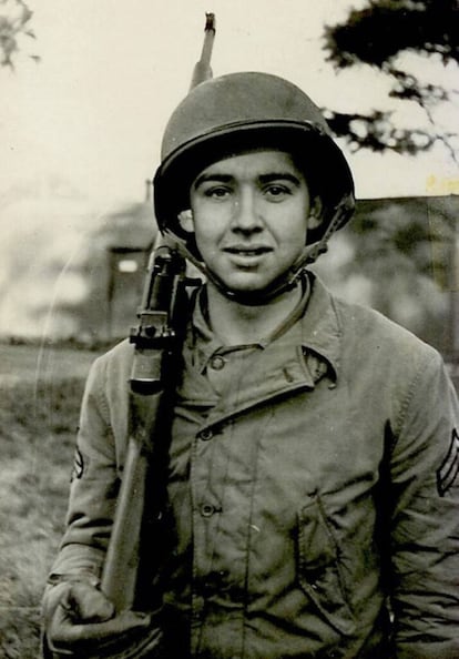 Jake Larson durante la Segunda Guerra Mundial, imagen publicada en un tributo por la Fundación Eisenhower.