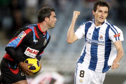 Llorente celebra su gol ante el Racing