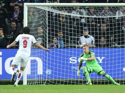 Cavani marca el cuarto de los franceses.