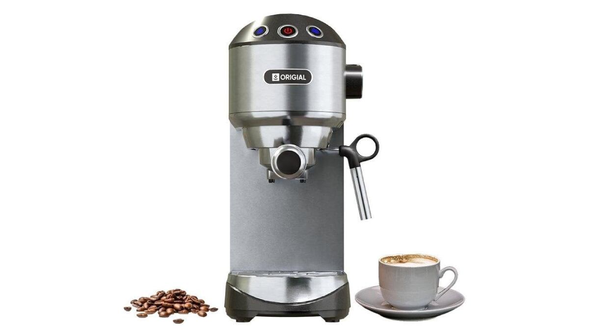 Cafetera espress de acero inoxidable con 19 bares de presión.