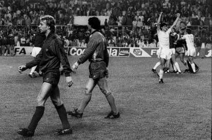 El Steaua festeja la Copa de Europa de 1986 ante el Barça.