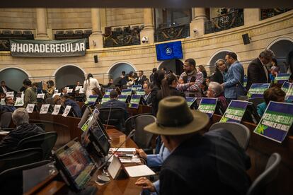 Sesión de debate por la regulación del cannabis en el Senado de la República, el 20 de junio.