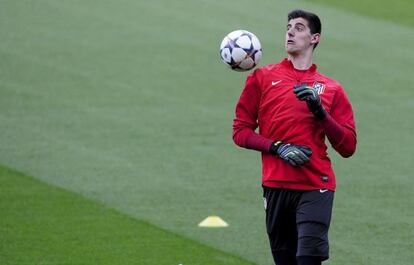 Courtois, en el entrenamiento previo al partido contra el Barça.