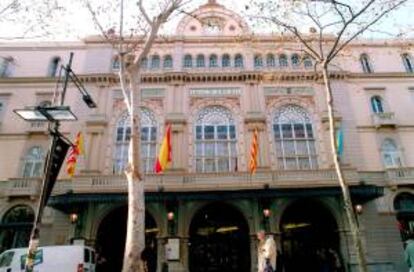 Fachada del Gran Teatro del Liceo en Barcelona. EFE/Archivo