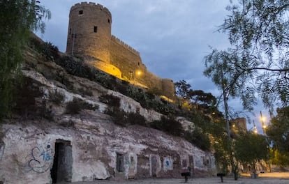 Cuevas del antiguo mesón Gitano, junto a la Alcazaba de Almería.