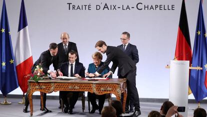 Merkel y Macron firman este martes el tratado francoalemán con el que pretenden impulsar la relación bilateral.