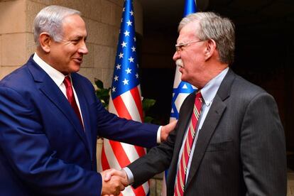 John Bolton con el primer ministro de Israel, Benjamín Netanyahu, en Jerusalén