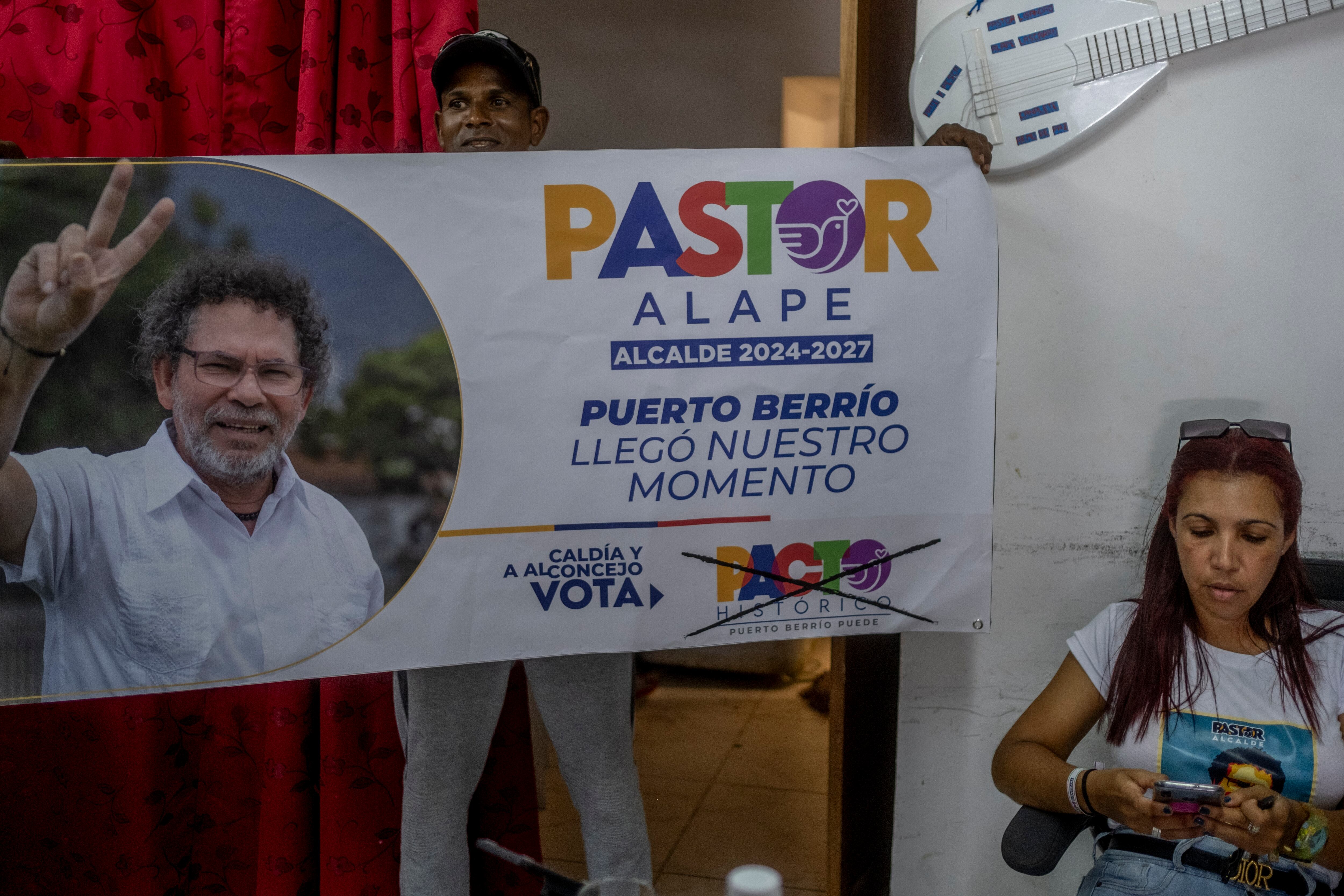 Sede de campaña de Pastor Alape.