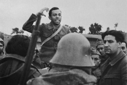 Miguel Hernández (Orihuela, 1910-Alicante, 1942), en una imagen captada en 1936.