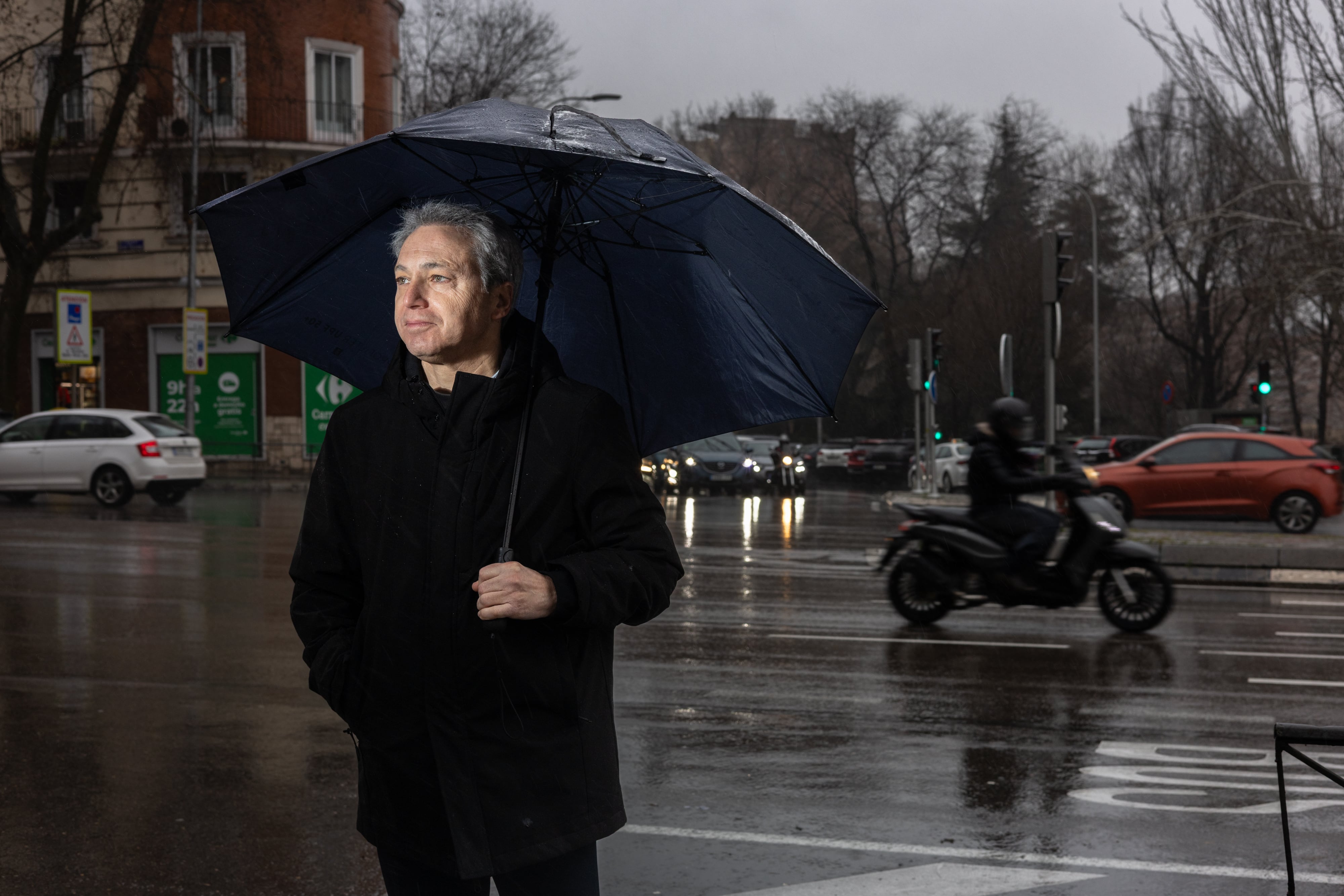 Vicente Vallés acaba de publicar su segunda novela: 'La caza del ejecutor'.