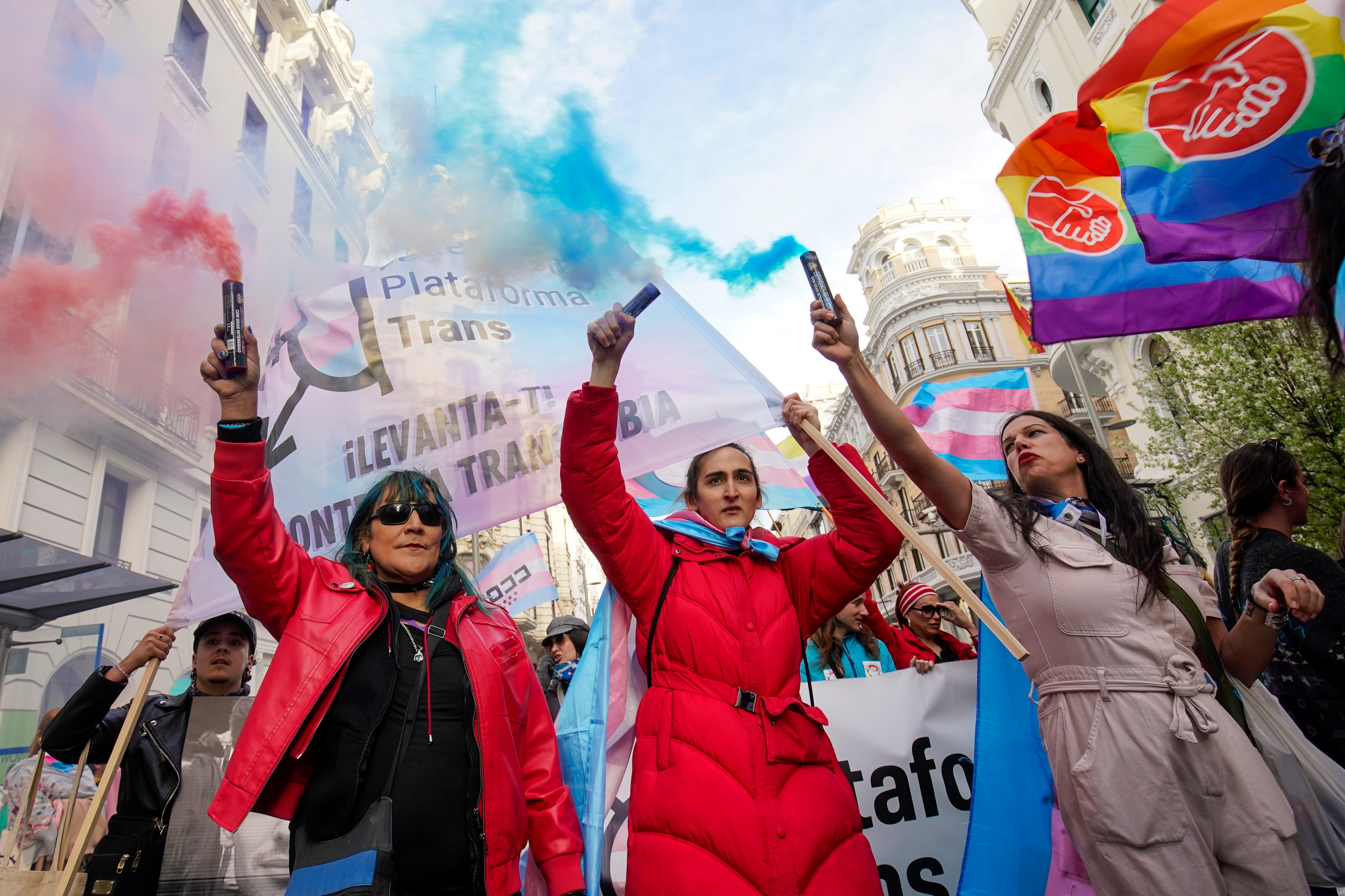 Manifestantes de Plataforma trans durante la manifestación del sábado en Madrid. 