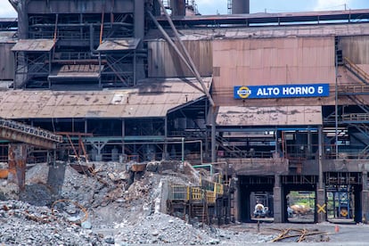 Un horno apagado en la planta 2 de Altos Hornos de México en Monclova (Coahuila), el 6 de julio.