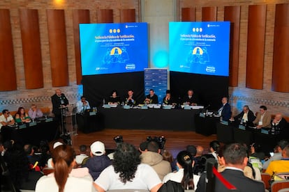 Audiencia previa a la emisión de la sentencia contra los exjefes de las FARC-EP por secuestro, en Bogotá, el 1 de agosto.
