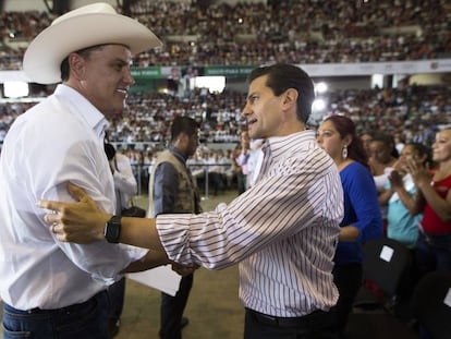 El exgobernador Roberto Sandoval y el expresidente Enrique Peña Nieto, en mayo de 2016.