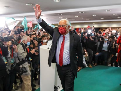 El socialista António Costa, durante el discurso tras su victoria electoral, este domingo en Lisboa.