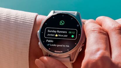 reloj de Garmin con WhatsApp