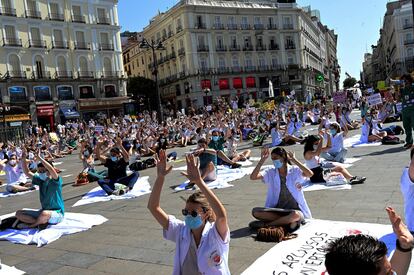 Residentes del sistema sanitario de Madrid en su tercera jornada de huelga para mejorar sus condiciones laborales.