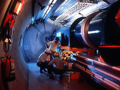 Ensayo de un acelerador en el Laboratorio Europeo de Física de Partículas, en Ginebra, en 1997.