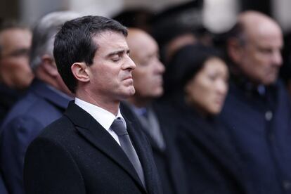 O primeiro-ministro francês, Manuel Valls, no funeral.