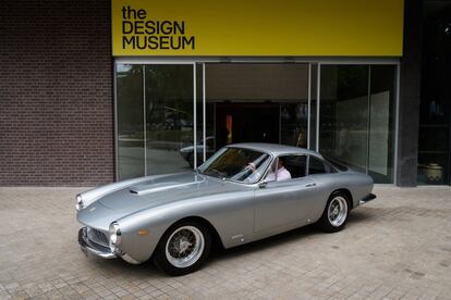 Un '1962 Ferrari Lusso', en el Museo del Diseño de Londres.