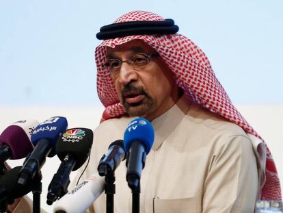 El ministro de Energía de Arabia Saudí, Khalid Al-Falih, durante su comparecencia ante medios de comunicación este miércoles. 