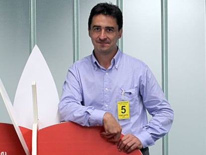 El experto en polímeros David Mecerreyes, ayer, en la sede de Ikerbasque en Bilbao. 