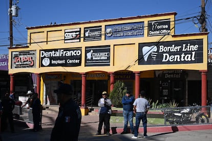 Un anuncio de una clínica dental en Los Algodones, conocido en EE UU como 'Molar City' por la cantidad de expertos dentales cerca de la frontera.
