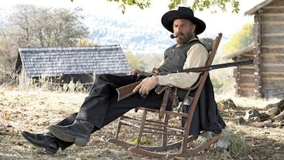 Kevin Costner, en una imagen promocional de 'Hatfields & McCoys'