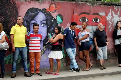 Brasileños haciendo cola para votar en Río de Janeiro en las elecciones del pasado 28 de octubre.