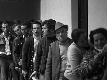 Votantes en el referéndum de la Constitución en Cádiz.