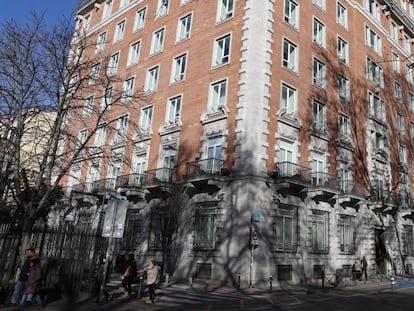 Sede del Tesoro Público en el Paseo del Prado de Madrid.