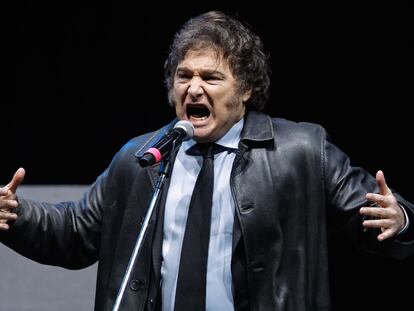 AME8080. BUENOS AIRES (ARGENTINA), 22/05/2024.- El presidente de Argentina, Javier Milei, habla durante el lanzamiento de su libro 'Capitalismo, socialismo y la trampa neoclásica' este martes, en el estadio Luna Park en Buenos Aires (Argentina). EFE/ Juan Ignacio Roncoroni
