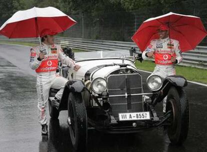 Alonso corre en casa de Mercedes