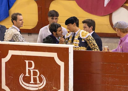 Morante de la Puebla y Roca Rey, en pleno rifirrafe.