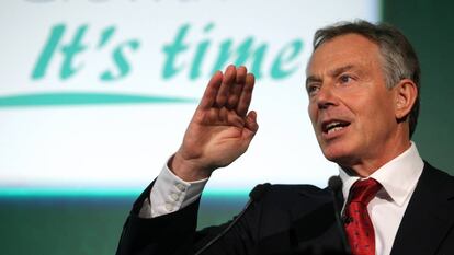 Tony Blair en una intervenci&oacute;n en el Foro Sierra Leona de Comercio e Inversi&oacute;n celebrado en Londres en 2009. 