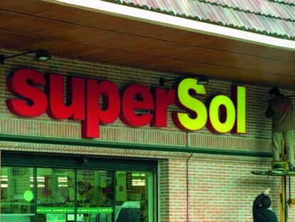 Supersol despedirá a 294 trabajadores y cerrará 16 tiendas