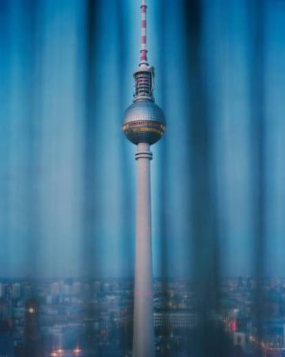 La torre de la televisión en Alexanderplatz (Berlín). Alec Soth