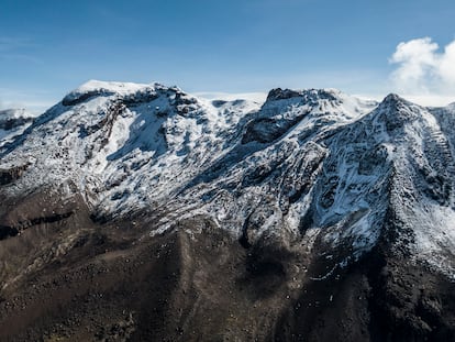 Vista panorámica del volcán Iztaccíhuatl, en México, el 14 de mayo de 2021.