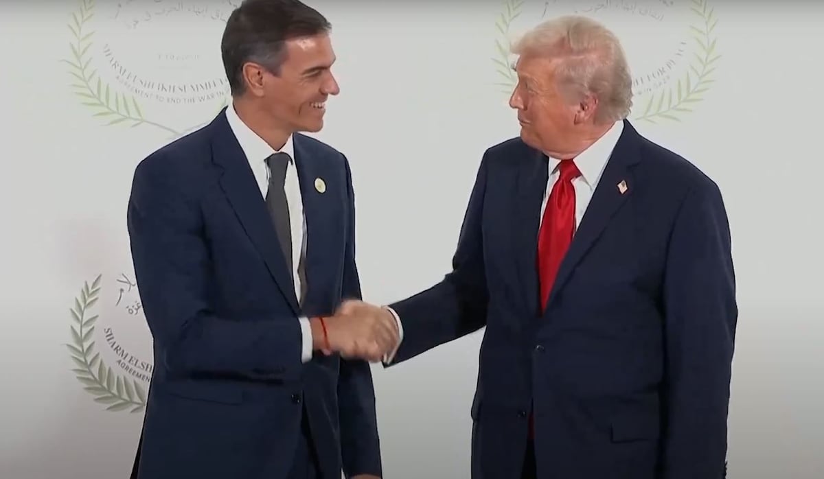 Así ha sido el saludo de Pedro Sánchez y Donald Trump en Egipto