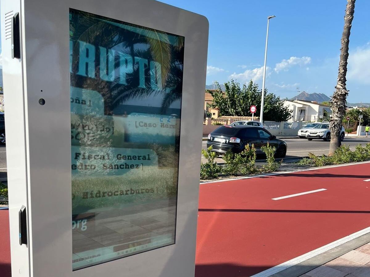 Un ciberataque en paneles turísticos de Castellón muestra mensajes contra Pedro Sánchez