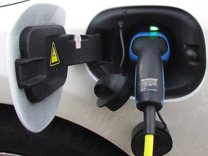 ¿Cómo afecta la compra de un coche eléctrico a tu bolsillo?