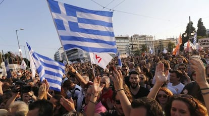 Apoiadores do n&atilde;o fazem protesto em Atenas.