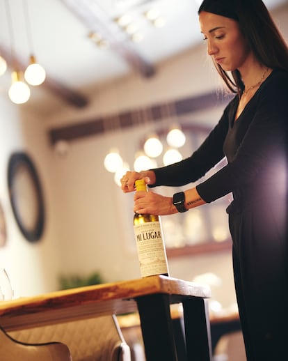 “Queremos que la gente salga de la zona de confort del Rioja o el Verdejo y descubra otras historias”, cuenta la sumiller Lara Cerlini.