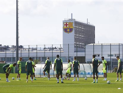 Los jugadores del Chapecoense durante el entrenamiento realizado en la Ciudad Deportiva del Barcelona